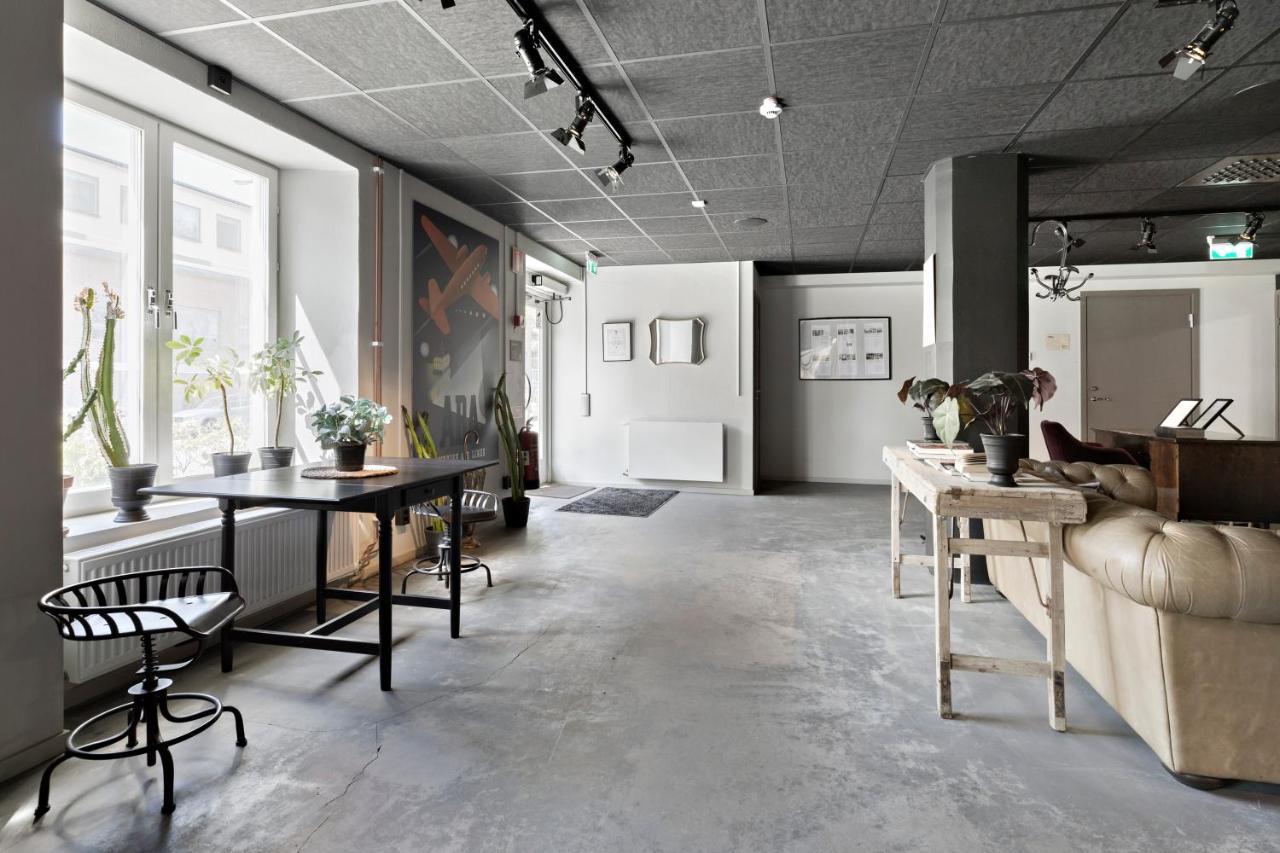 Forenom Aparthotel Stockholm Bromma Buitenkant foto